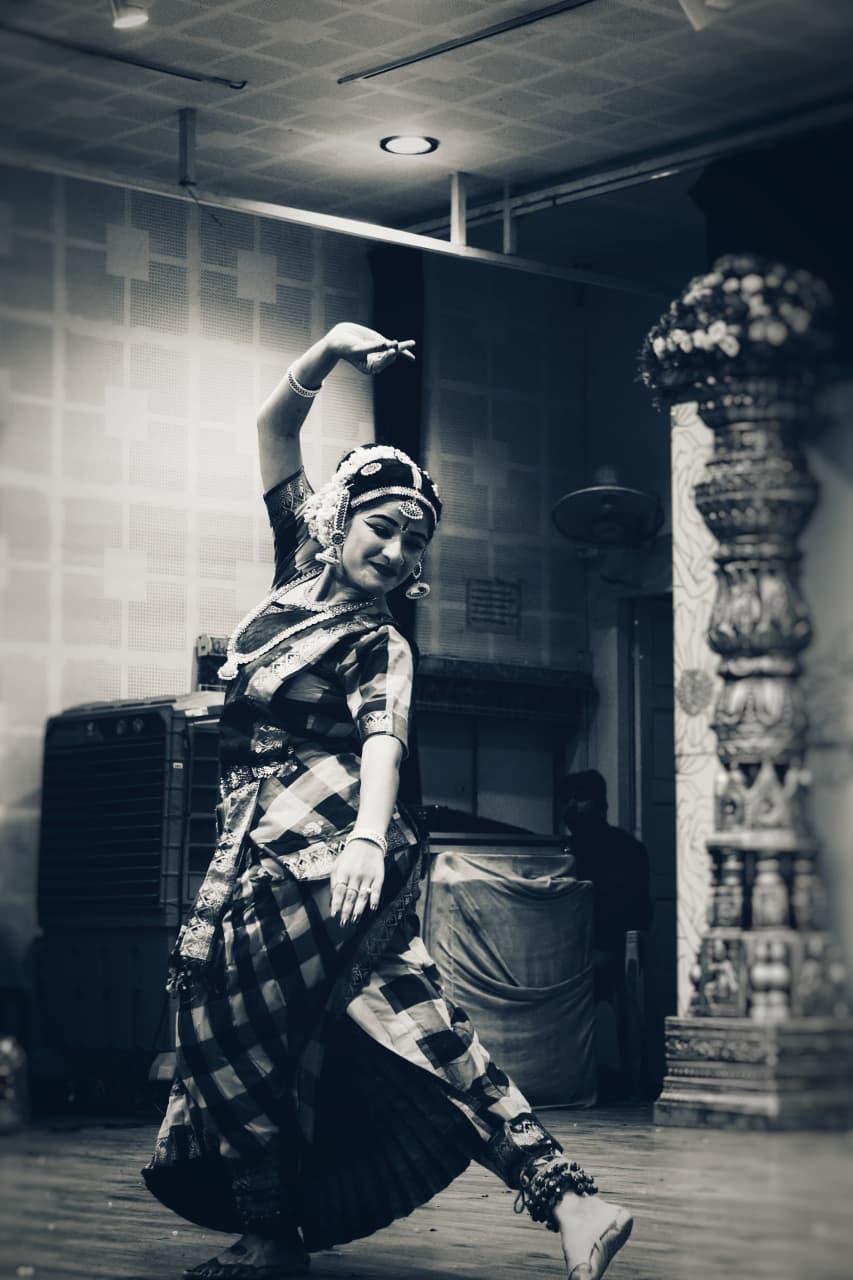 Dance performance photo