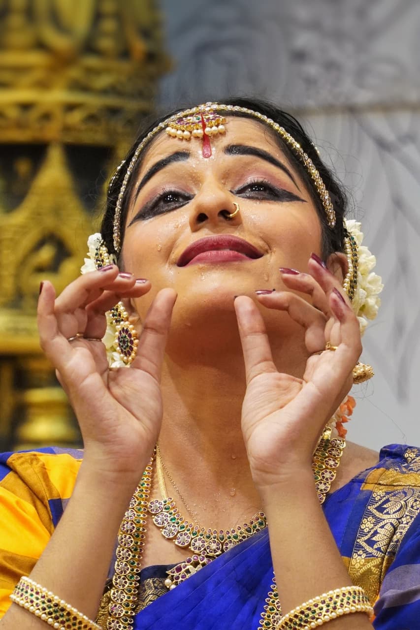 Dance performance photo